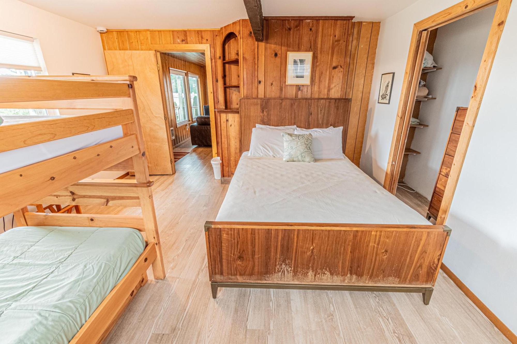 Arnold Beach House 3 Рокуэй-Бич Экстерьер фото