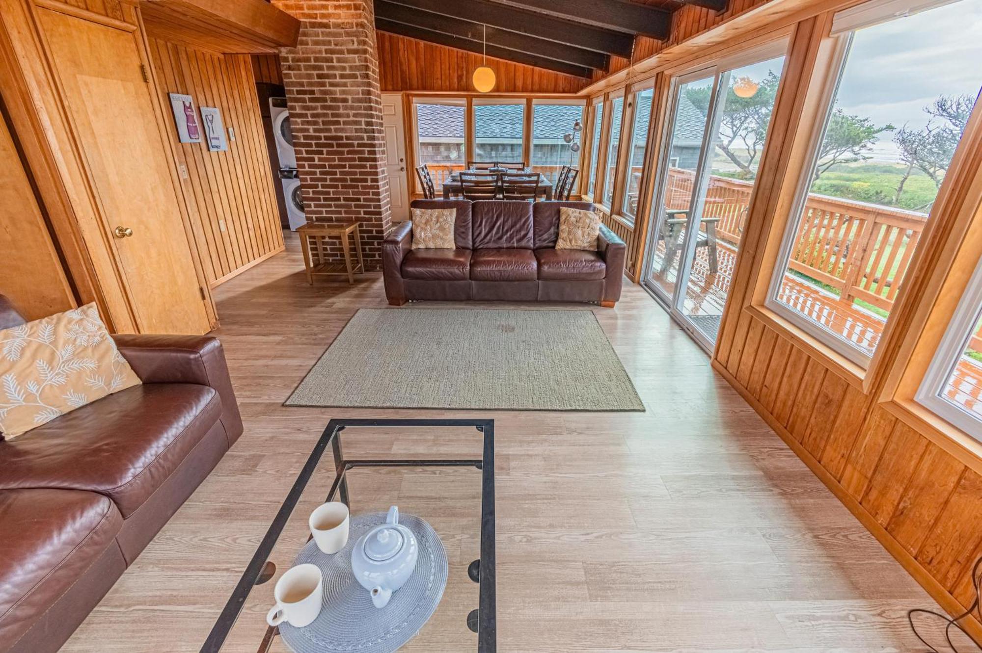 Arnold Beach House 3 Рокуэй-Бич Экстерьер фото
